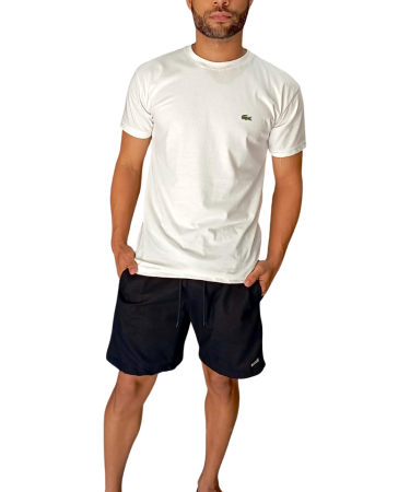 Camisas e bermudas masculinas